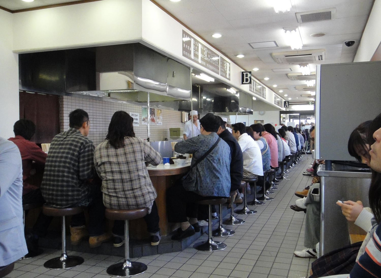 How to enjoy Fukuoka's three tempura chains